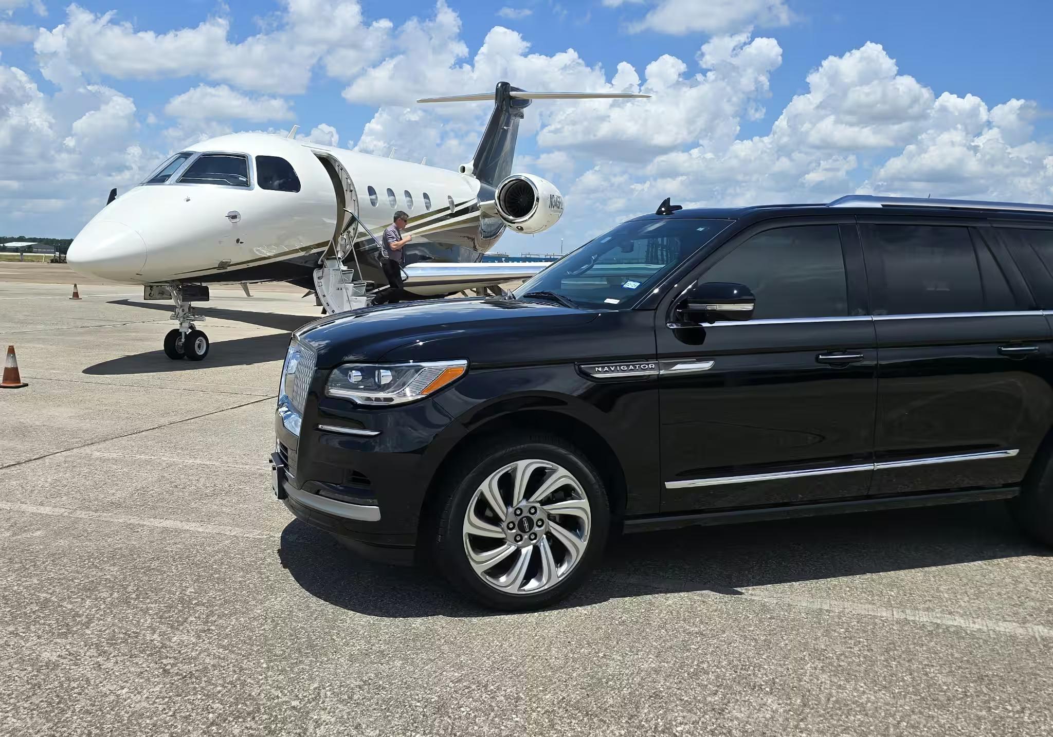 Executive‑Level Chauffeur Service for Private Jet Passengers