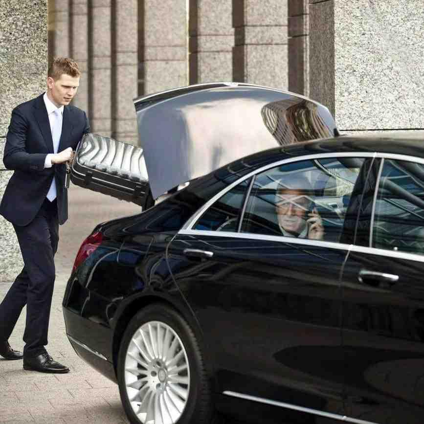 Premium Limousine Service With AAdmirals