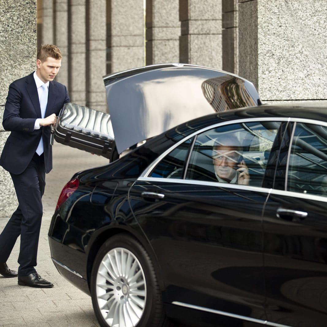 Airport To Spring Car Service| #1 Airport Limo Service Spring- AAdmirals