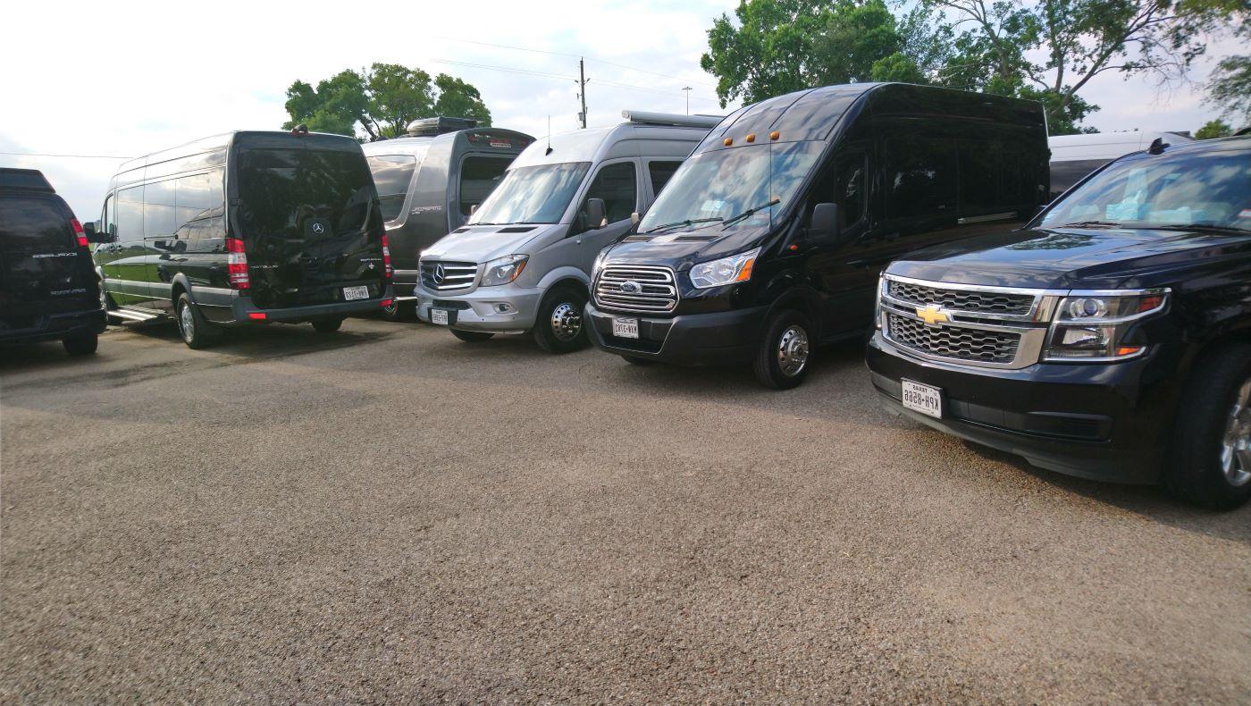 What You Need To Know When Planning A Houston Limousine